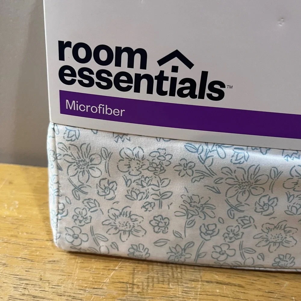 Room Essentials Full Sheet Set Blue Floral Microfiber Cottagecore 4pc NEW